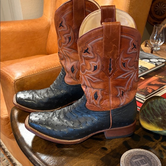 Corral Ostrich Black and Tan Boots 11D - Picture 3 of 14
